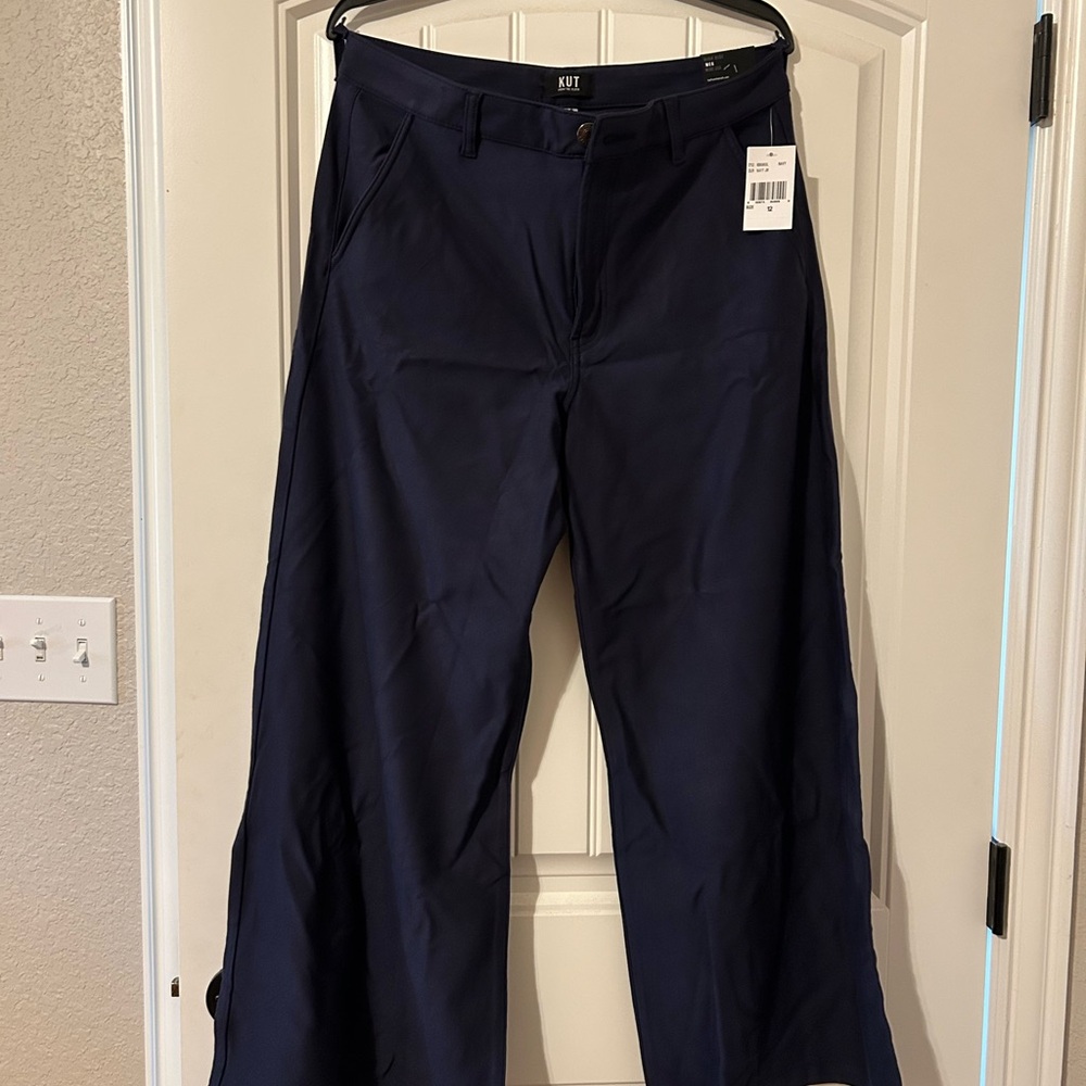 Kut From The Cloth “Meg” cropped Navy Dress Pants